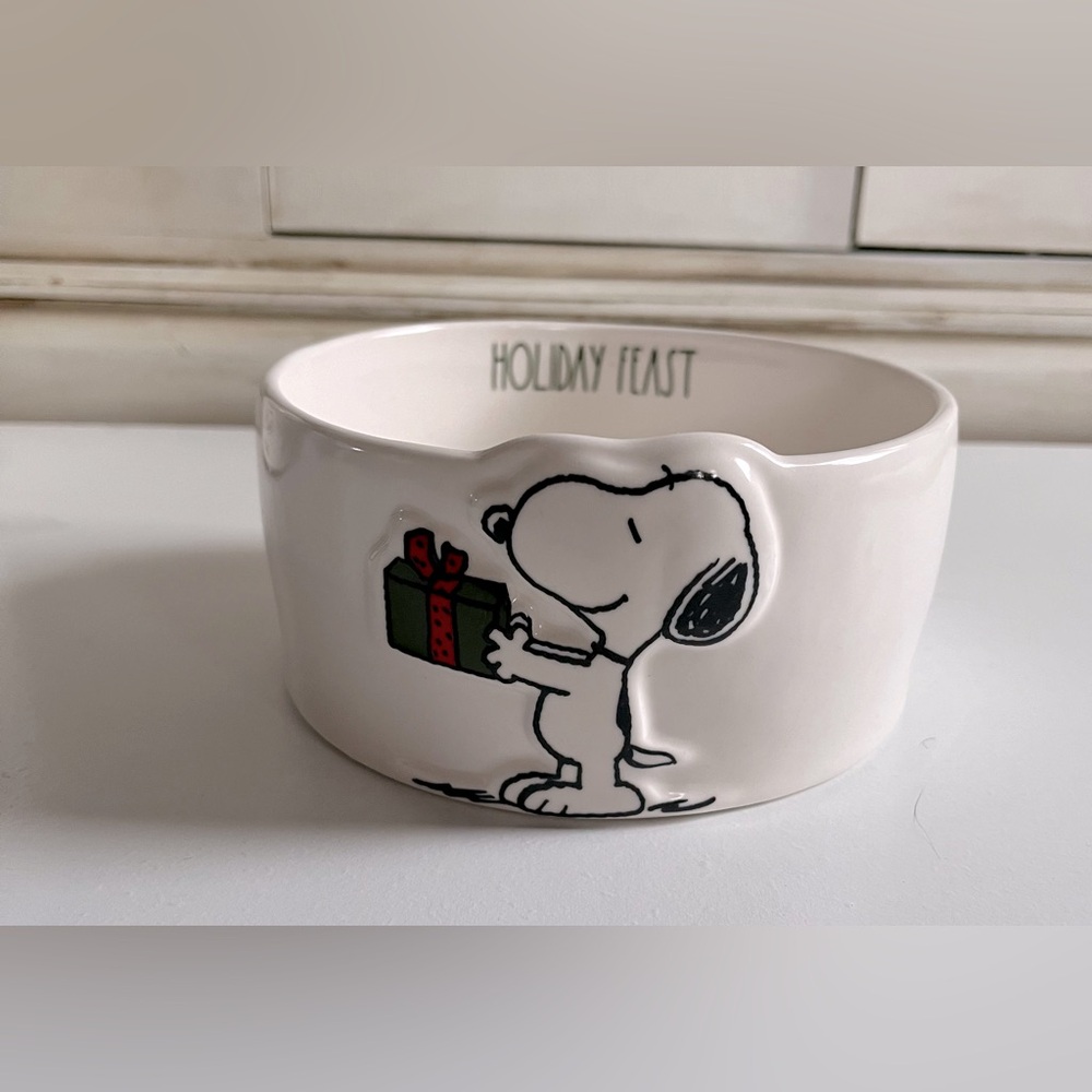 RAE DUNN Snoopy Peanuts Dog Bowl "Holiday Feast" Christmas 2023, NWOT ceramic